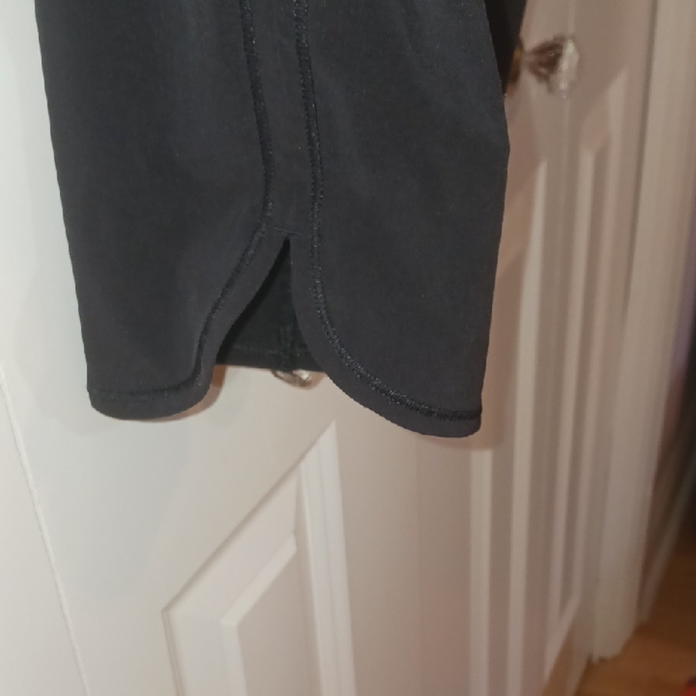 lululemon athletica Black Straight Leg cropped Pants - Picture 4 of 7
